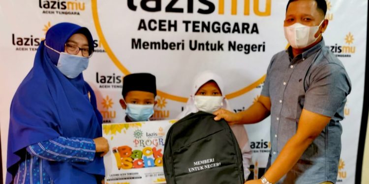 Tahun Baru 1443 H, Lazismu Aceh Tenggara Bagikan Kebutuhan Sekolah