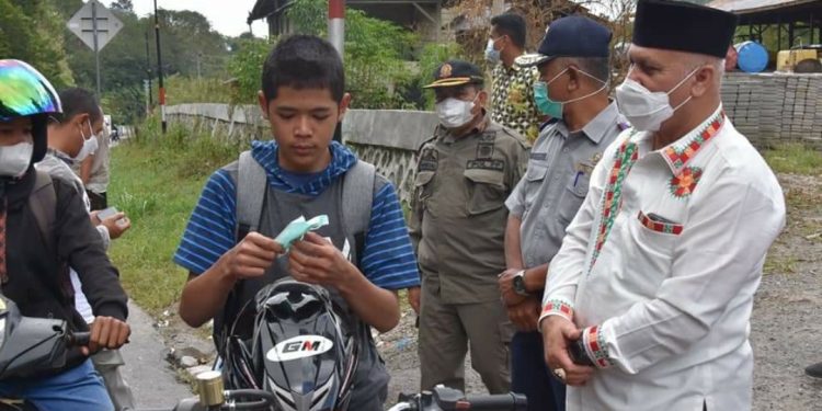 Kembali Masuk Zona Merah, Shabela Turun Ke Pos Perbatasan