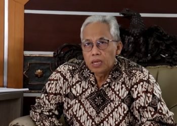 Guru Madrasah Harus Memegang Erat QS Al-Hujurat ayat 11-13