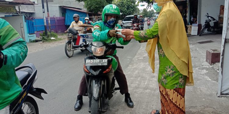 Prihatin dengan Kondisi Pandemi, Aisyiyah Kampung Durian Siapkan Paket Makanan
