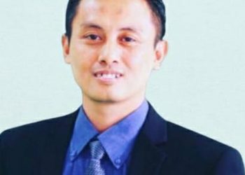 Rektor Antar Waktu UM Lamongan Dr Abdul Aziz Resmi Dilantik