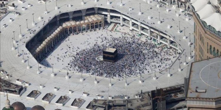 Arab Saudi Izinkan 2 Juta Jamaah Umrah per Bulan