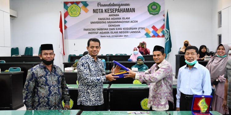 Fakultas Agama Islam UNMUHA dan FTIK IAIN Langsa Tanda Tangani Kesepakatan