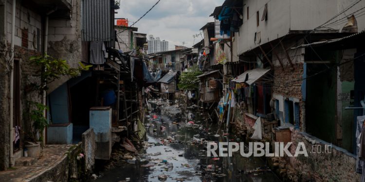 BPJS Watch: 9 Juta Orang Miskin Dikeluarkan dari Program JKN
