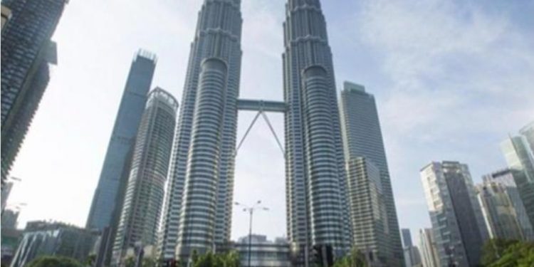 Malaysia Panik, Lonjakan Kasus Covid19 Penuhi Rumah Sakit