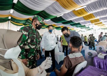 Vaksinasi 500 Mahasiswa Sukses, Pangdam Beri Apresiasi kepada UMSU