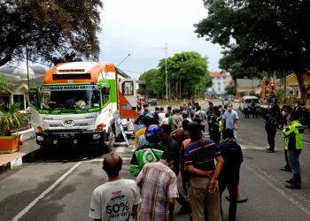 ACT Salurkan Ratusan Porsi Makanan Gratis