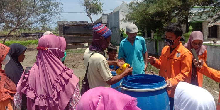 Tim Mahasiswa Muhammadiyah Ini Membangun Agrowisata di Desa Srigading