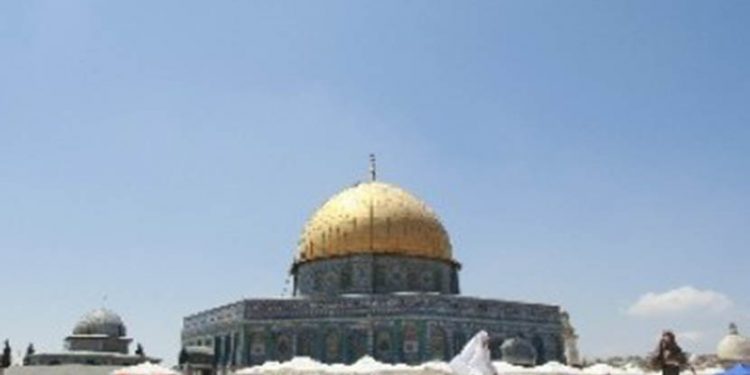 Israel Bongkar Makam Palestina di Dekat Al Aqsa