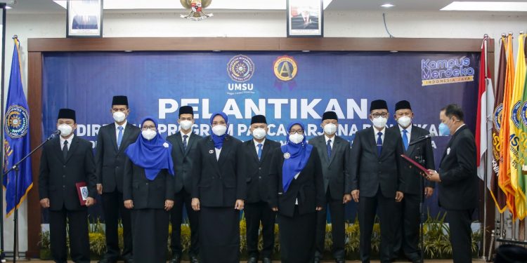 Rektor UMSU Lantik Sembilan Dekan dan Direktur Pascasarjana