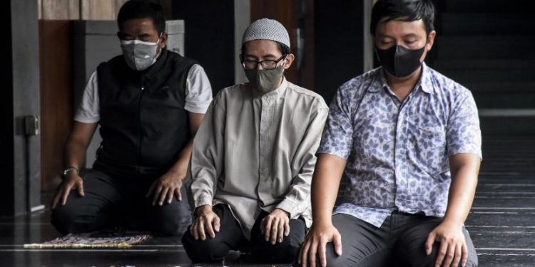 Enam Tanda Kemuliaan Seorang Muslim Menurut Rasulullah SAW