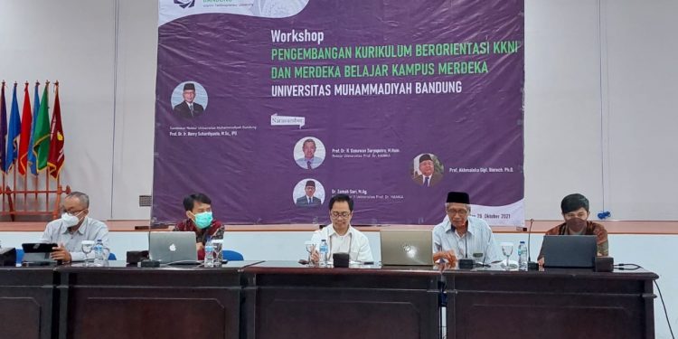 UMBandung Selaraskan Kurikulum Merdeka Belajar