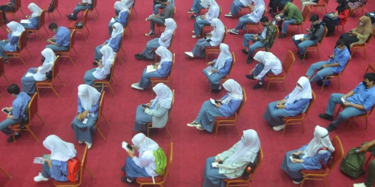 Masih PPKM Level 4, Pemko Padang Kejar Target Vaksinasi