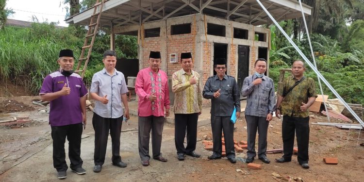 Kemenag Sumbar Tinjau Pembangunan Sanitasi Ponpes Kauman Padang Panjang