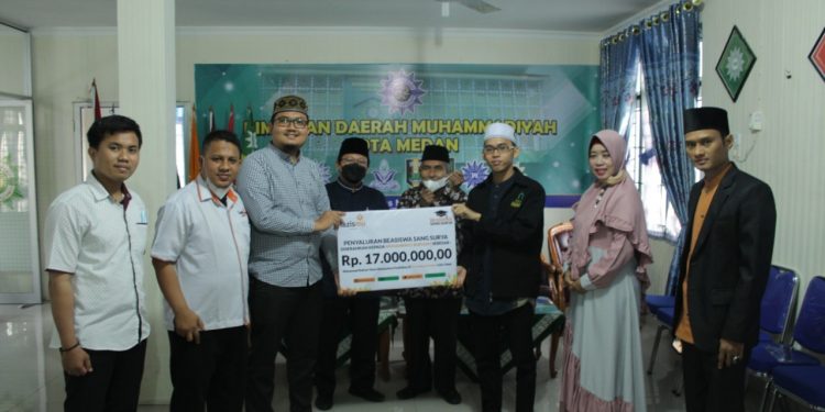 Lazismu Kota Medan Bantu Wujudkan Mimpi Bukhori Belajar Di Mesir