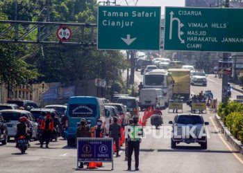 Pemerintah Siapkan Aturan Cegah Lonjakan Covid Akhir Tahun
