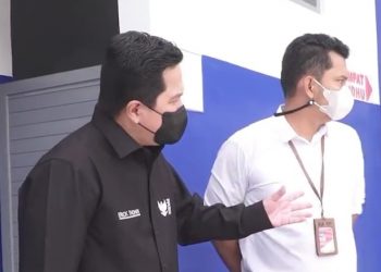 Erick Thohir Blusukan Cek Toilet SPBU Di Medan