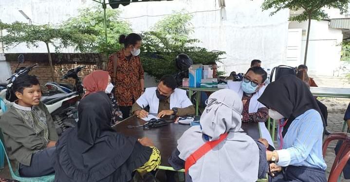 Banjir Surut, Fakultas Kedokteran UMSU Gelar Pemeriksaan Kesehatan