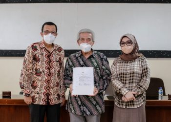UMSU Tambah Guru Besar, L2DIKTI Serahkan SK Guru Besar untuk Muhammad Arifin Gultom