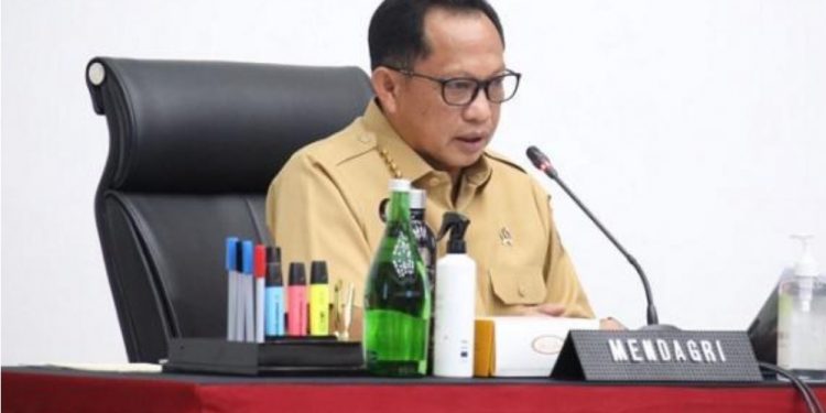 Mendagri Terbitkan Instruksi PPKM Luar Jawa-Bali