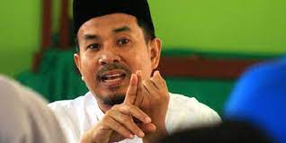 Pemerintah Aceh Kebablasan Mempersyaratkan Warga Harus Miliki Aplikasi Peduli Lindungi