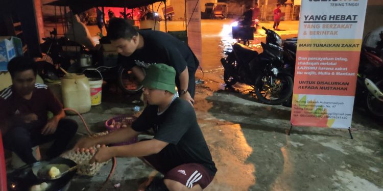 Banjir Mulai Surut, LazisMu Tebing Tinggi Tetap Stand By di Posko