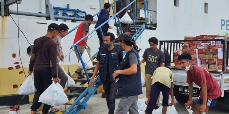 Muhammadiyah Kirim 4 Ton Bantuan Logistik dan 20 Relawan Untuk Bantu Penyintas Gempa di Selayar