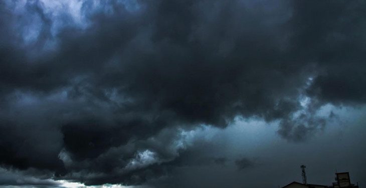 BMKG memprakirakan hujan lebat dan angin kencang terjadi di sejumlah daerah