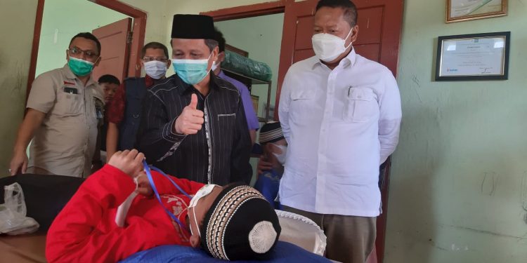 Rajudin Sagala dan Bank Mandiri Gelar Khitanan untuk Yatim dan Dhuafa