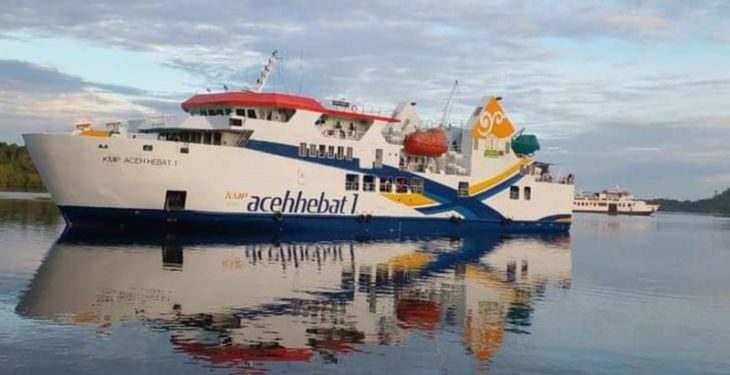 Cuaca Buruk, Pelayaran Kapal Feri dari Pulau Simeulue Dihentikan
