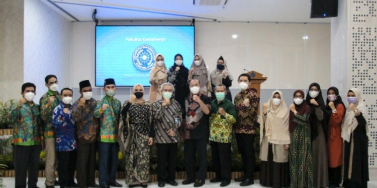 FK UM Surabaya Lakukan Studi Banding ke FK-UMSU