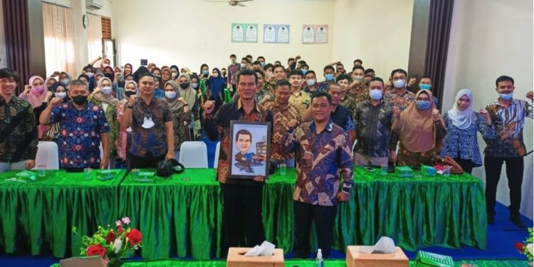 Fakultas Hukum Lepas 161 Alumni, Faisal: Terus Perkuat Silaturrahim