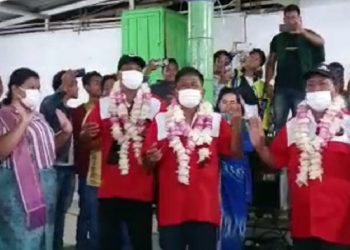 Warga Karo yang temui Presiden Jokowi bawa jeruk disambut seperti pahlawan