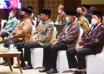 Jokowi Targetkan Tahun 2024 Indonesia Pusat Ekonomi Syariah Dunia*