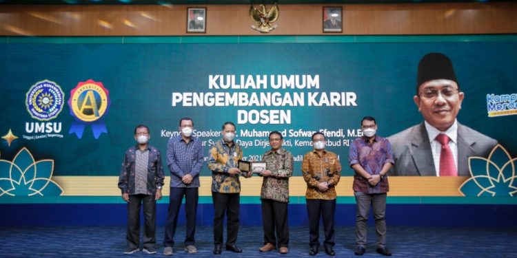 UMSU Gelar Kuliah Umum Pengembangan Karir Dosen Bersama Kemdikbudristek