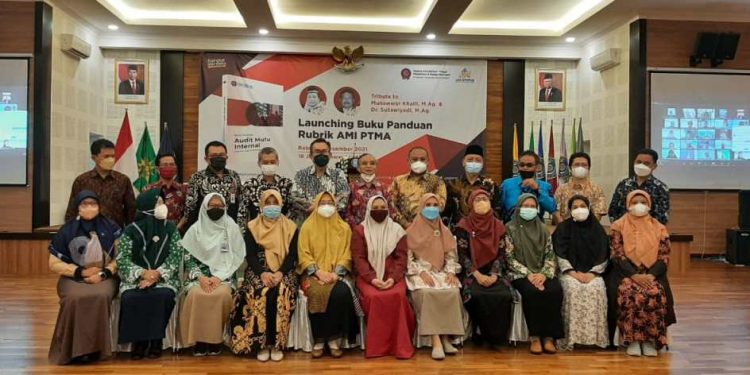 Majelis Diktilitbang Launching Buku Panduan Rubrik AMI PTMA