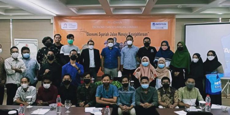 Tingkatkan Literasi Keuangan Syariah untuk Kesejateraan