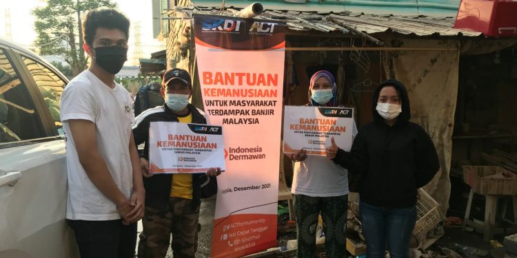 Banjir Bandang Malaysia, Masyarakat Indonesia Kirim Bantuan