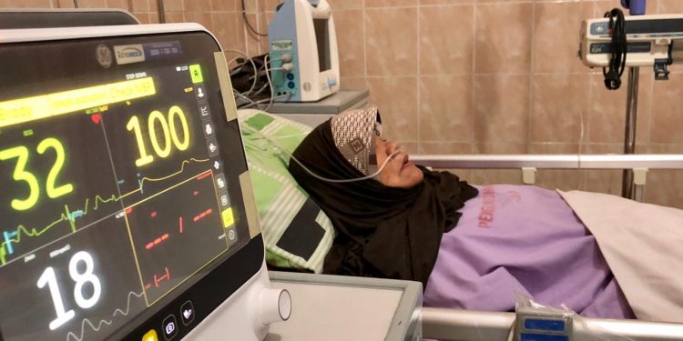 Warga Dhuafa dari Singkil Diadvokasi Rajudin Sagala ke RS Murni Teguh