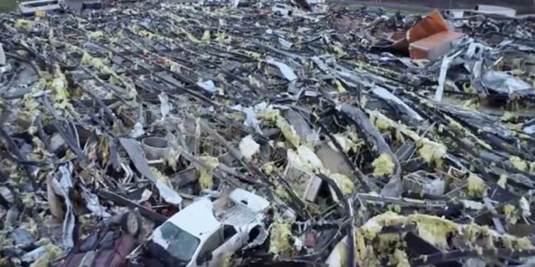 Tornado Sapu Kentucky Amerika, Puluhan Orang Tewas