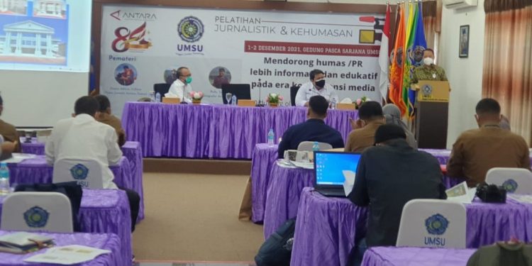 Rektor UMSU Buka Pelatihan Jurnalistik dan Kehumasan Antara