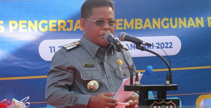 Wali Kota Aminullah Usman Serahkan Rumah Bantuan untuk Duafa
