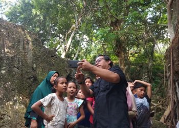Dosen UMSU Bersama PFI Medan Latih Fotografi Anak Desa Wisata Bukit Lawang