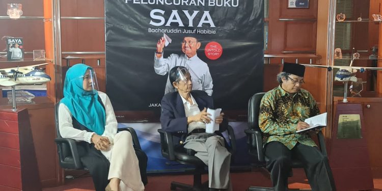 Buku “Saya Bacharuddin Jusuf Habibie” Diluncurkan