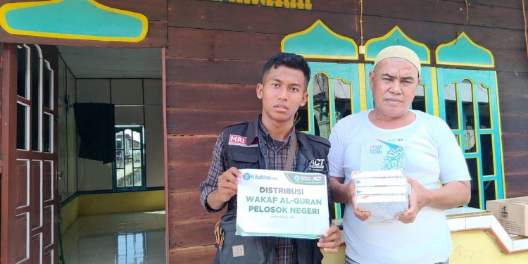 Global Wakaf ACT-MRI Sumatera Utara Distribusikan Al-Quran