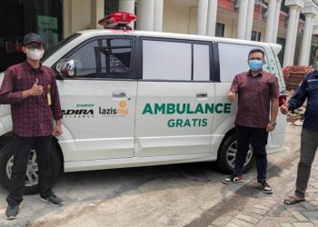 Adira Finance Syariah Salurkan 2 Ambulans kepada Lazismu