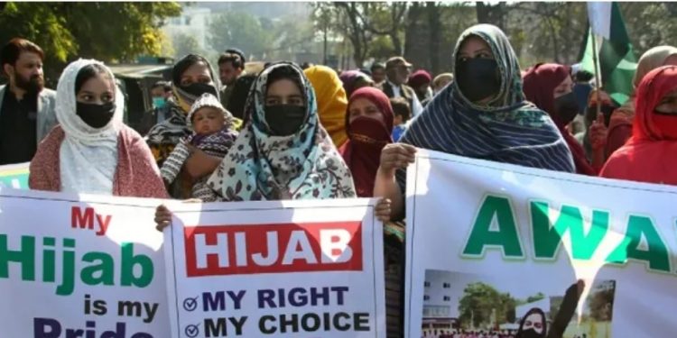 Wanita Islam Minta PBB Ambil Tindakan Atas Larangan Jilbab di Karnataka, India