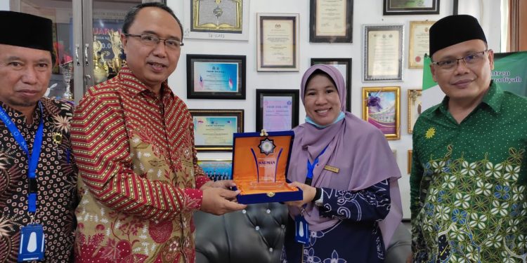 Penelitian Warisan Buya Hamka di Kulliatul Mubaligin Padang Panjang