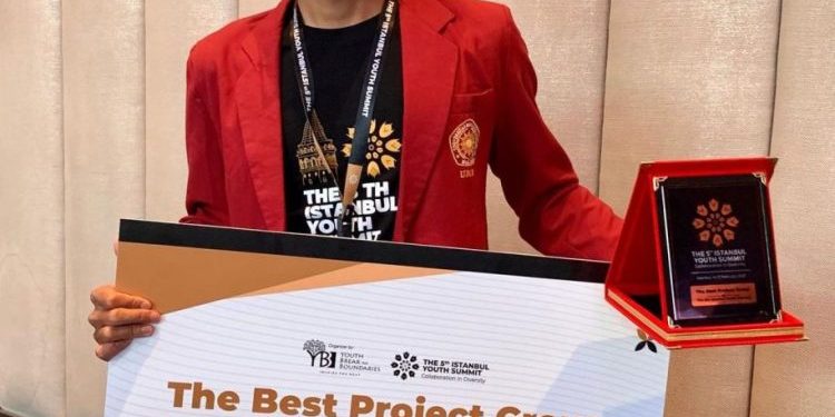 Kader Muhammadiyah Juara Internasional Youth Summit di Turki