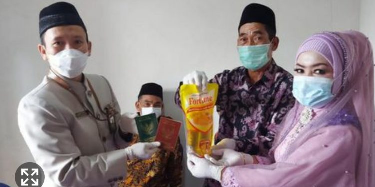 Heboh Minyak Goreng, Pengantin di Ponorogo Jadikan Satu Liter Mintak jadi Maskawin